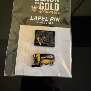 Pittsburgh Penguins Black and Gold Lapel Pin Set
